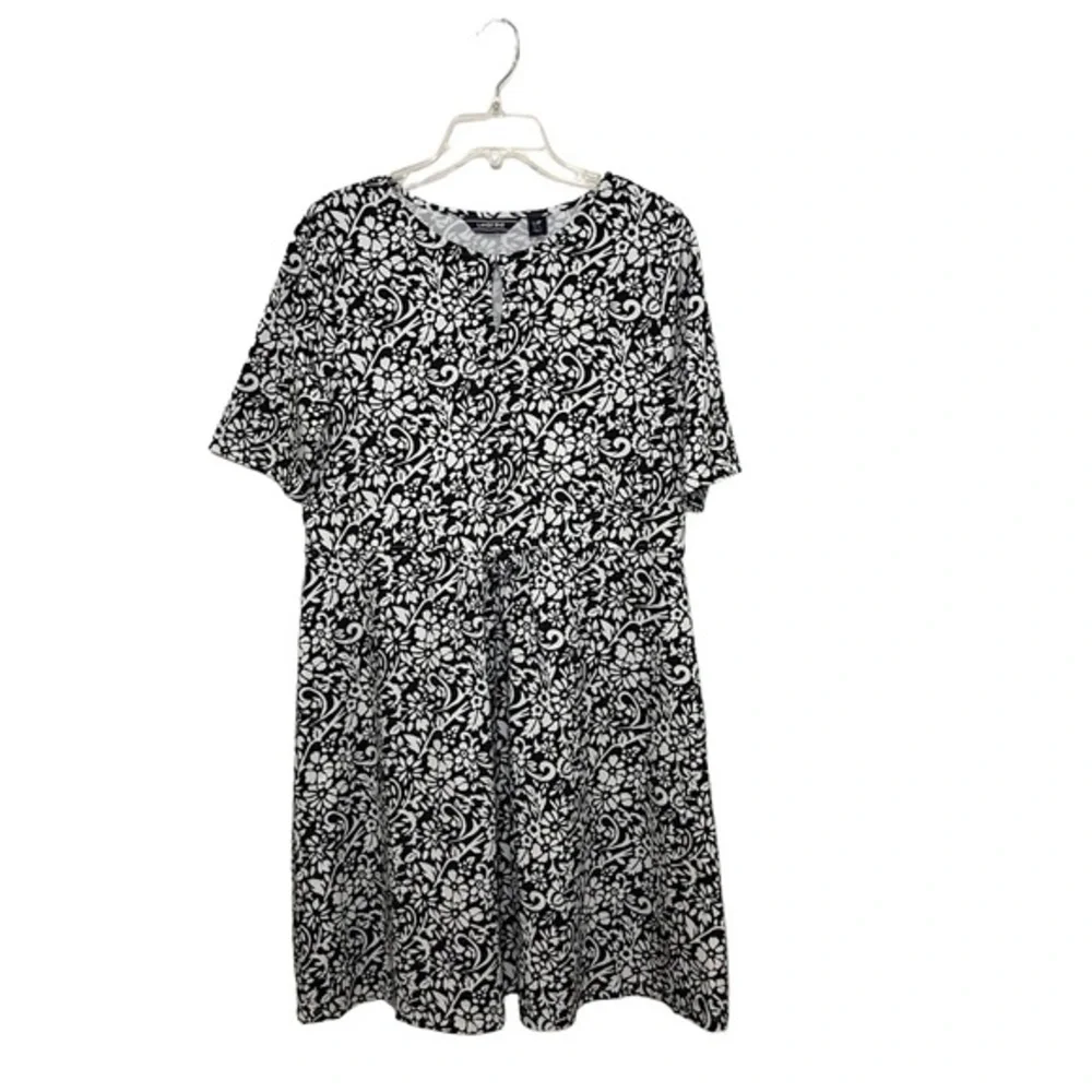 Lands' End Stretchy Pima Cotton Black White Floral Short Sleeve Dress‎ LP 14/16